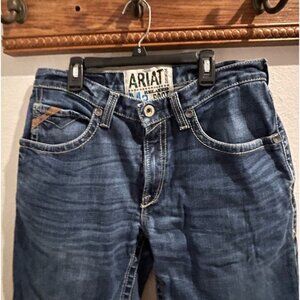 Ariat Men’s relaxed boot blue jeans M2 32/36